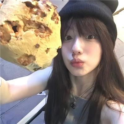 在他的阴影下